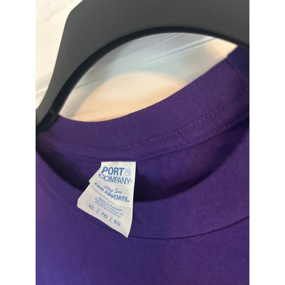 NWT Port & Company Men's Cut Red Hat Sisters Purple T Shirt Size XL - Picture 4 of 5